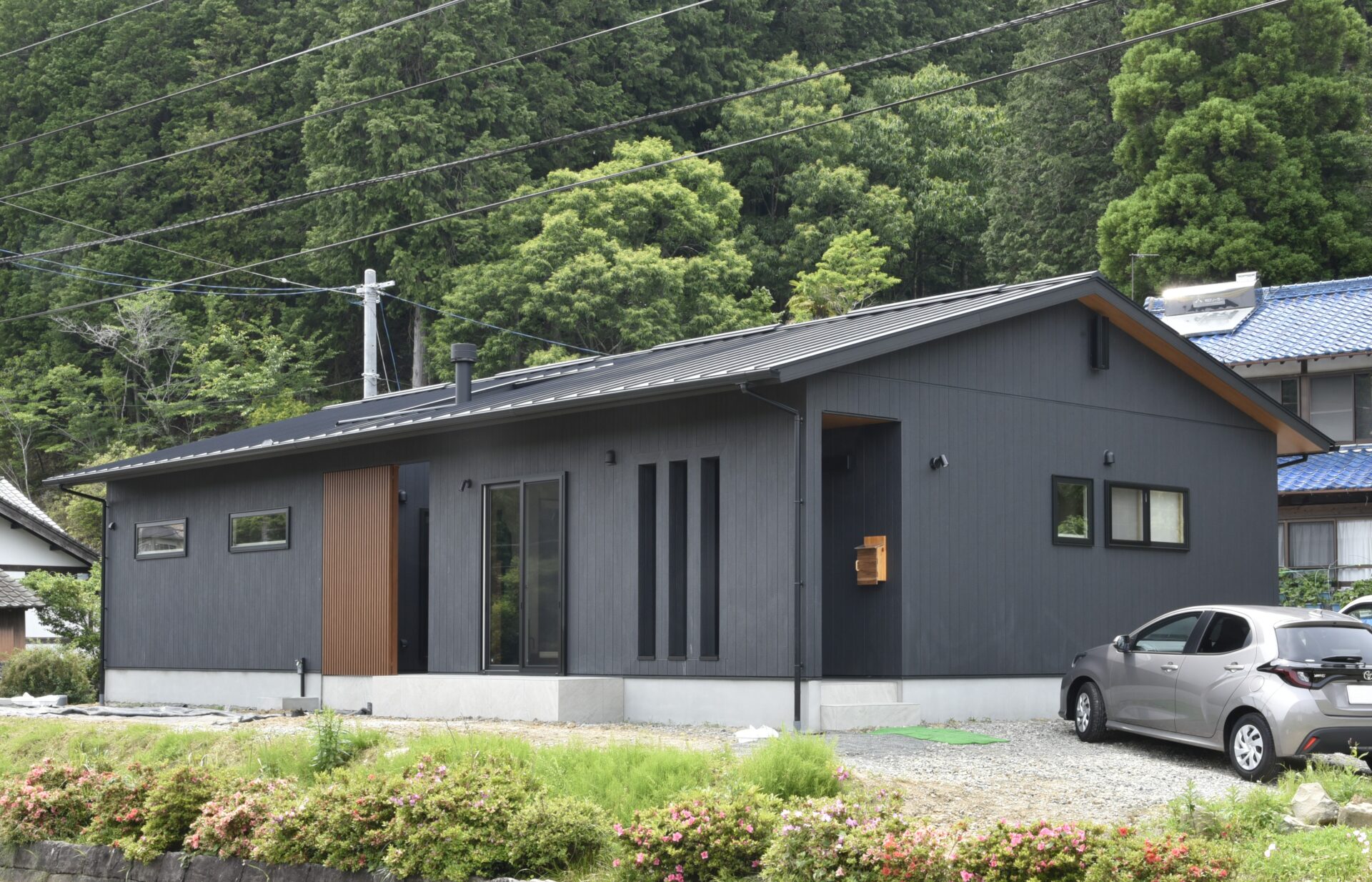 薪ストーブのある和モダンな平屋