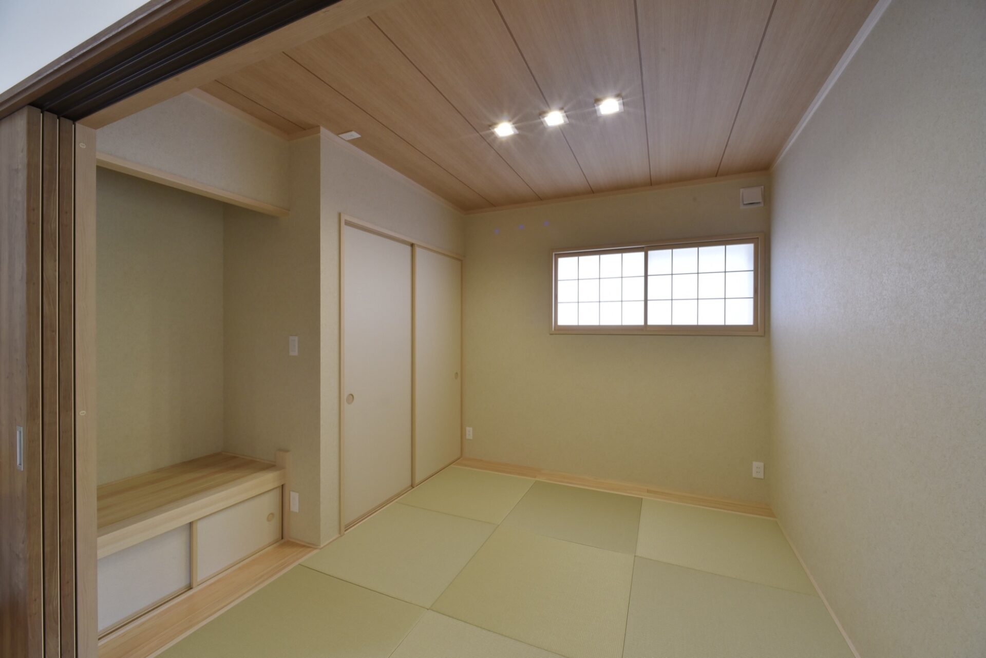 薪ストーブのある和モダンな平屋