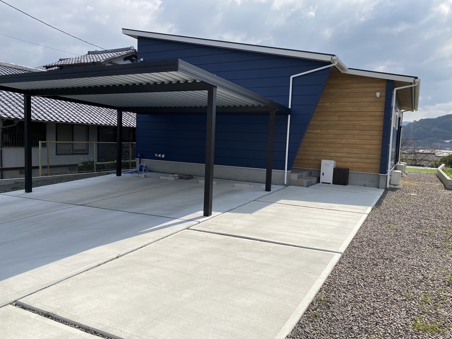 団らんとプライベート、どちらも大切にするシンプルモダンな平屋