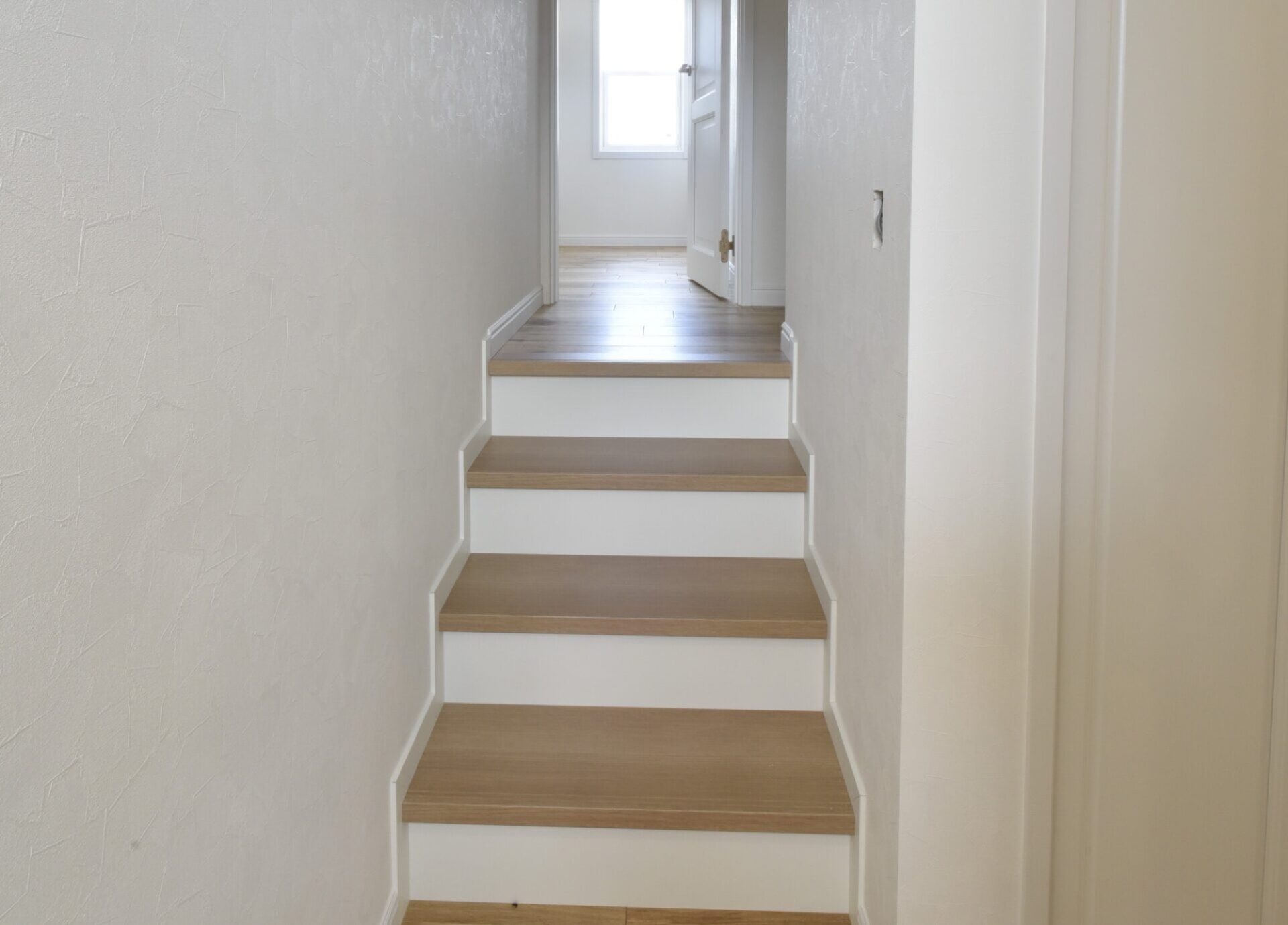 スキップフロアのあるサーファーズハウス