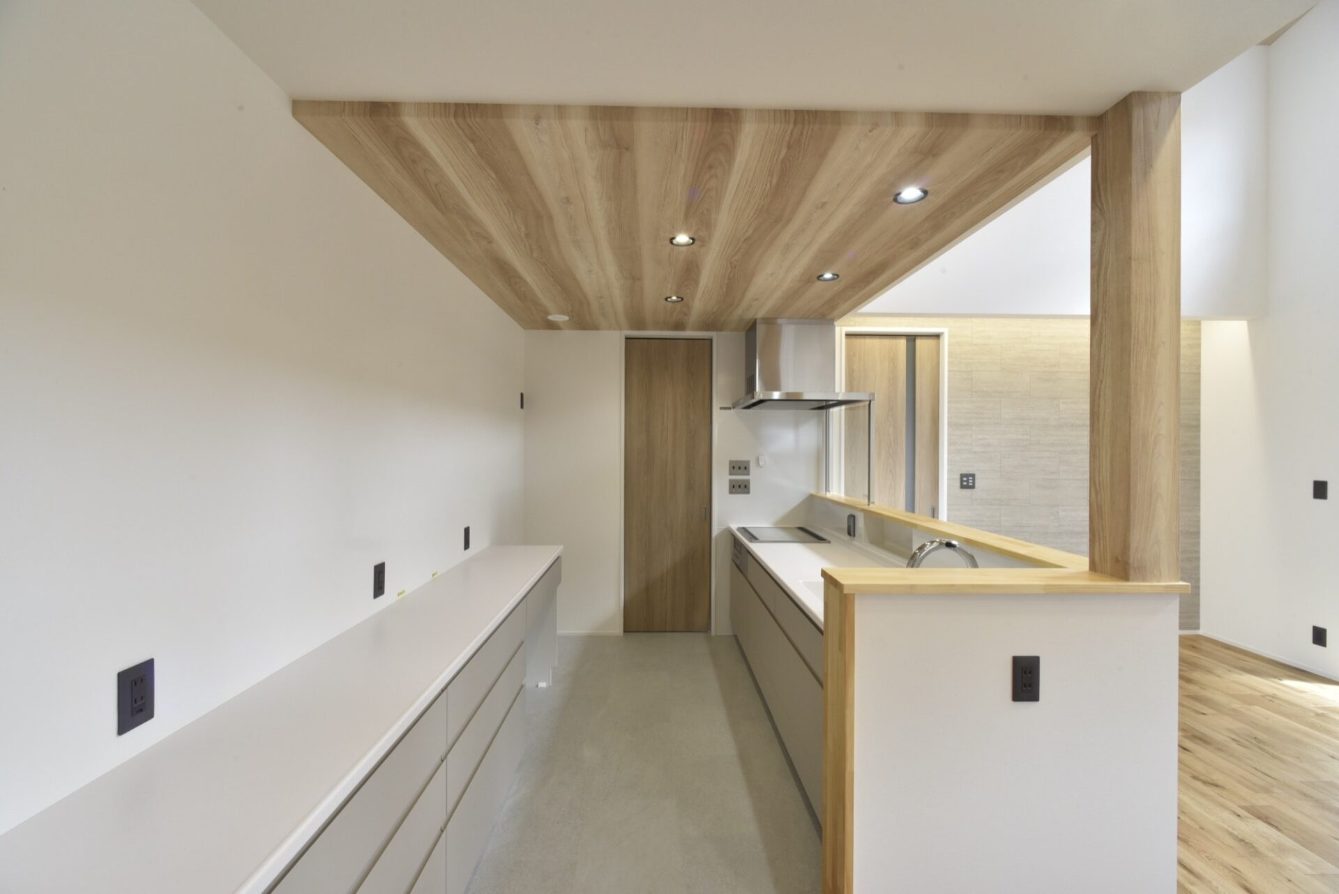 カバードポーチのある平屋の住まい