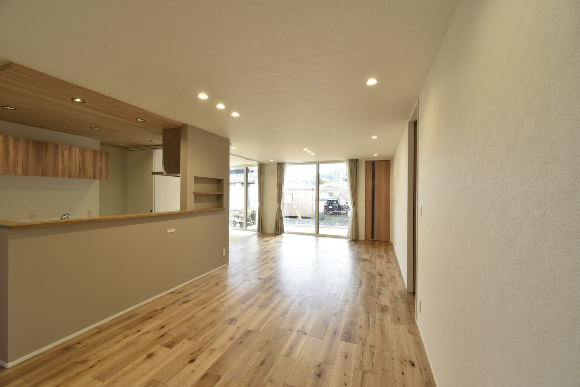 木が映える和モダンな平屋の住まい