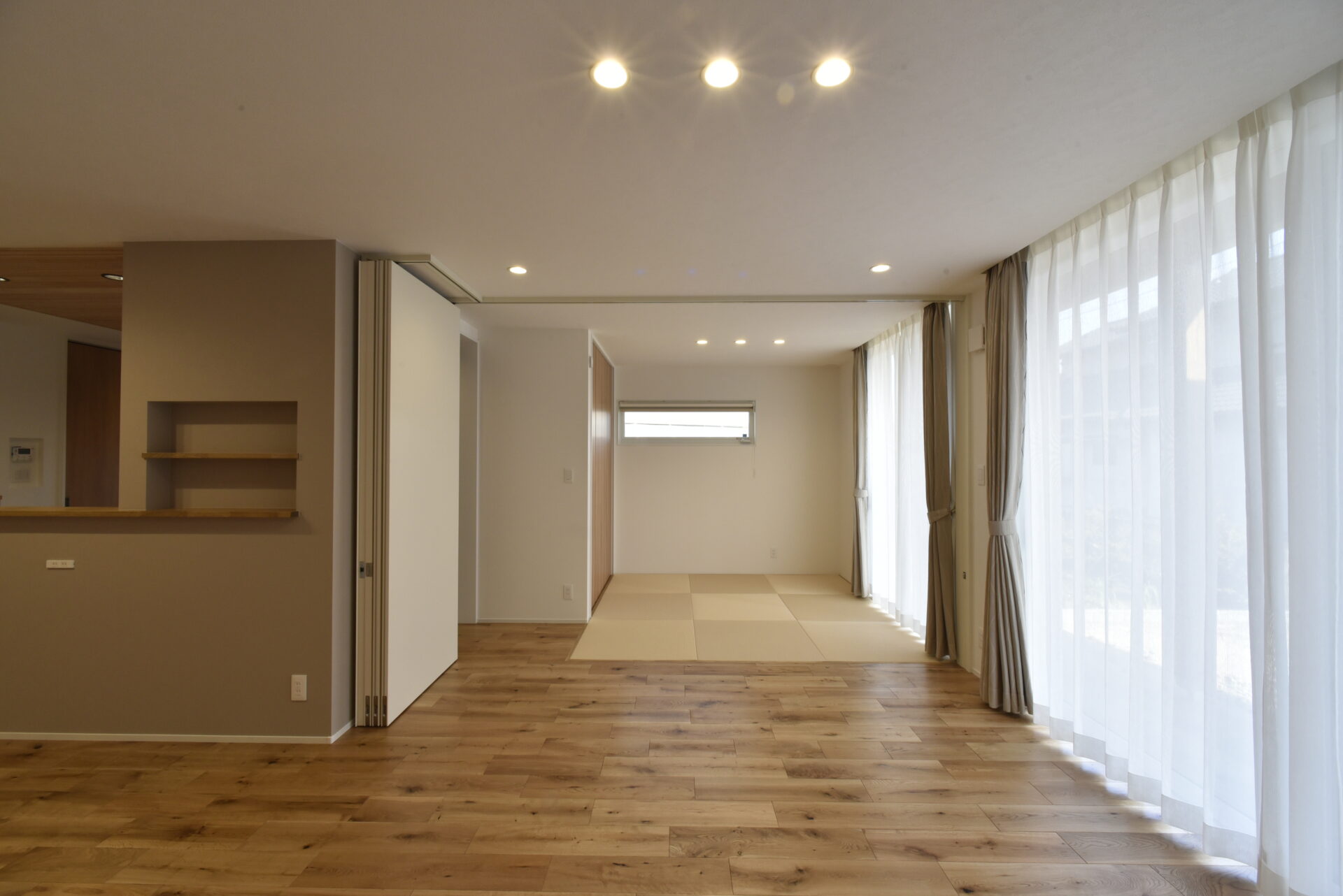 木が映える和モダンな平屋の住まい