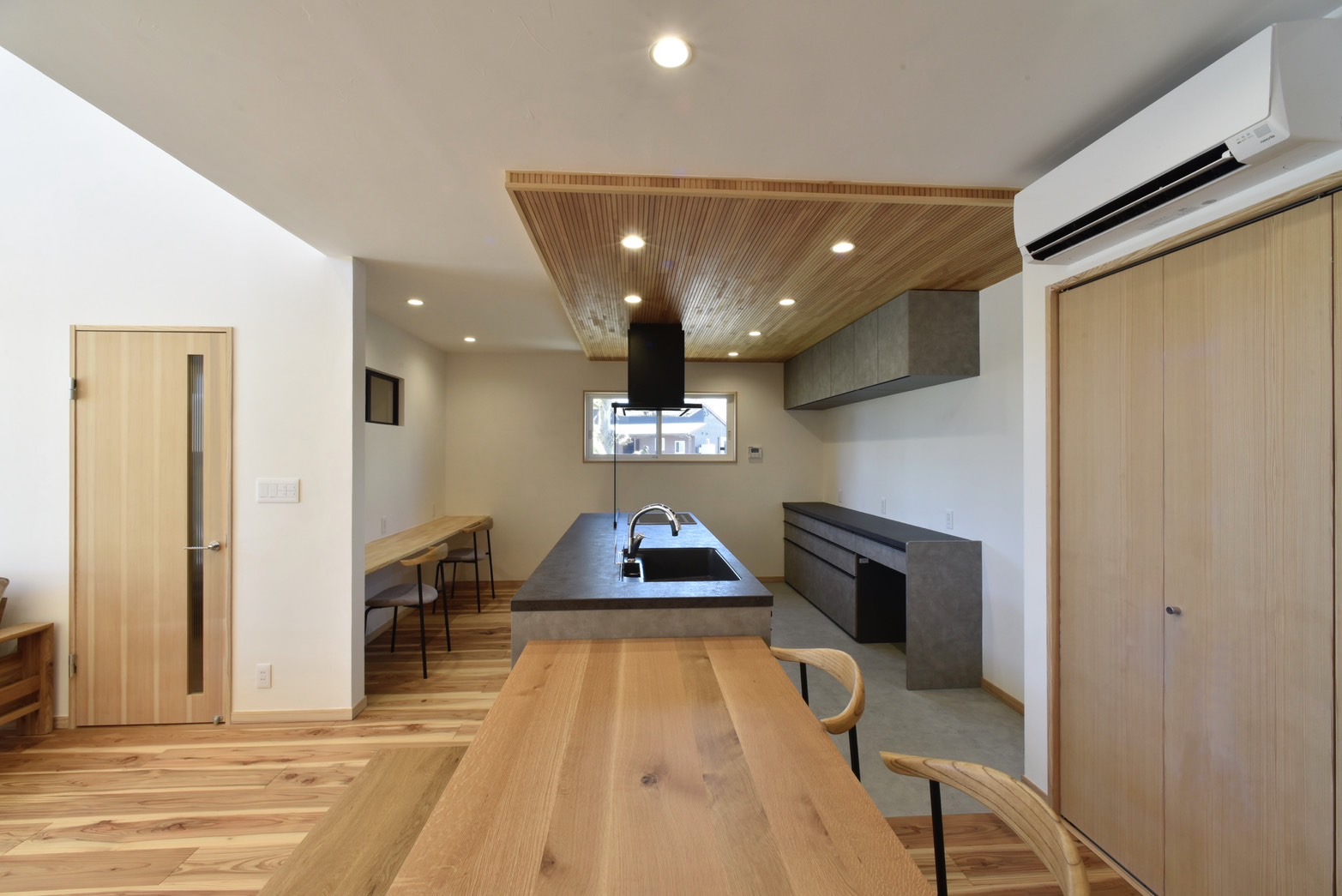 ダブル断熱で冬暖かく夏涼しい超高性能の平屋