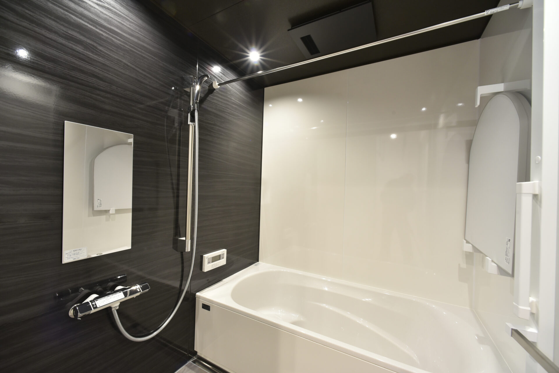 スタイリッシュなシンプルモダンの平屋