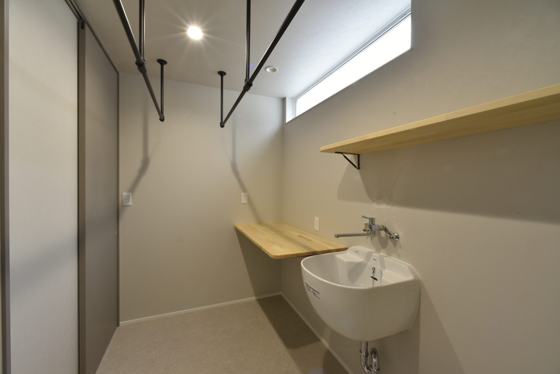 スタイリッシュなシンプルモダンの平屋