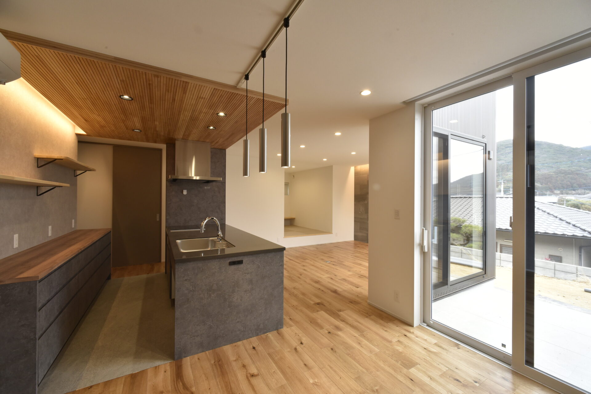 スタイリッシュなシンプルモダンの平屋