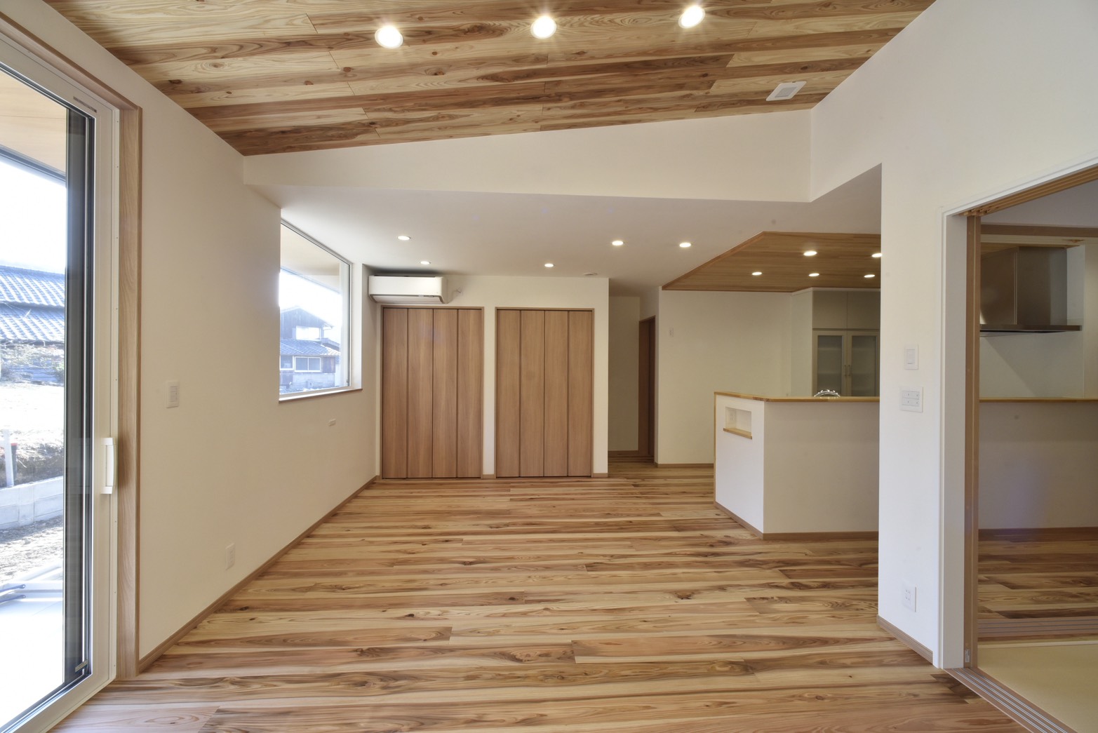 自然とつながる和モダンの家