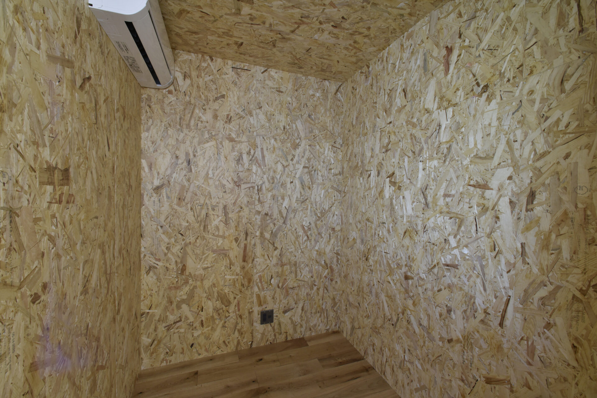 快適動線とたっぷり収納のシンプルモダンな平屋