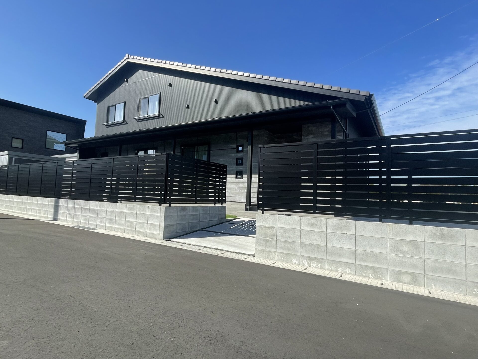 シンプルモダンで快適な住まい