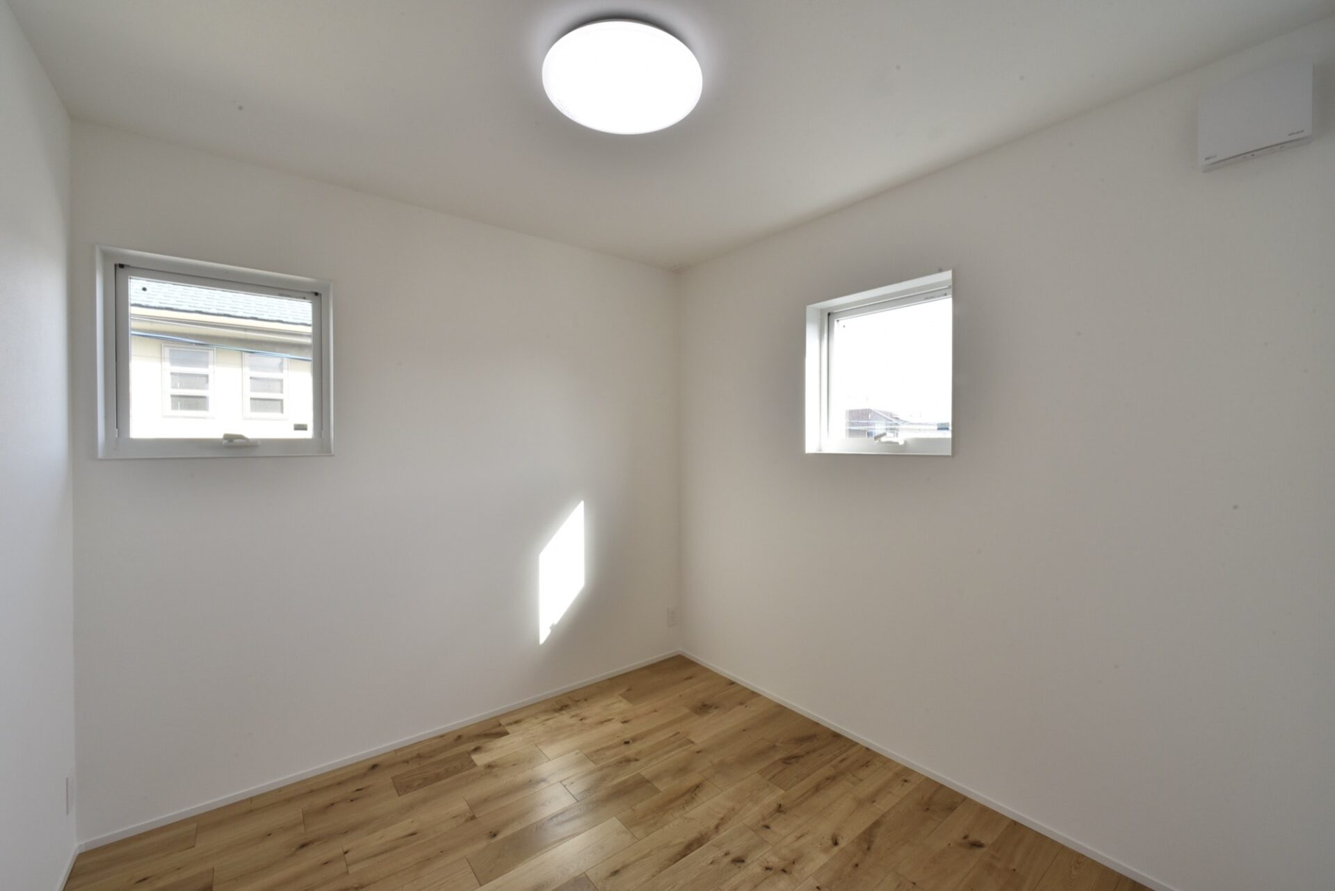 事務所から住まいへ。間取りも暮らしも大きく変わるフルリノベーション