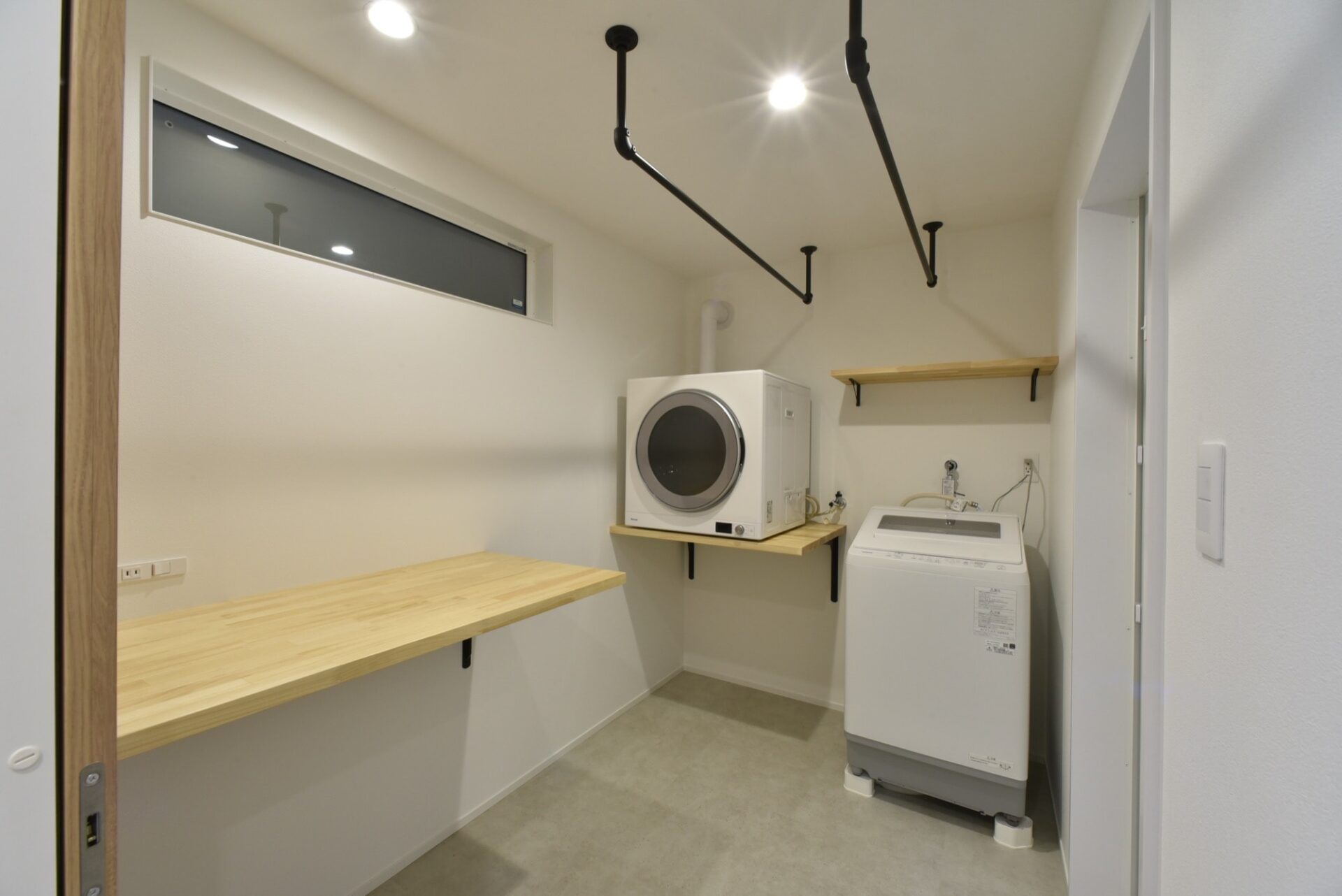 事務所から住まいへ。間取りも暮らしも大きく変わるフルリノベーション